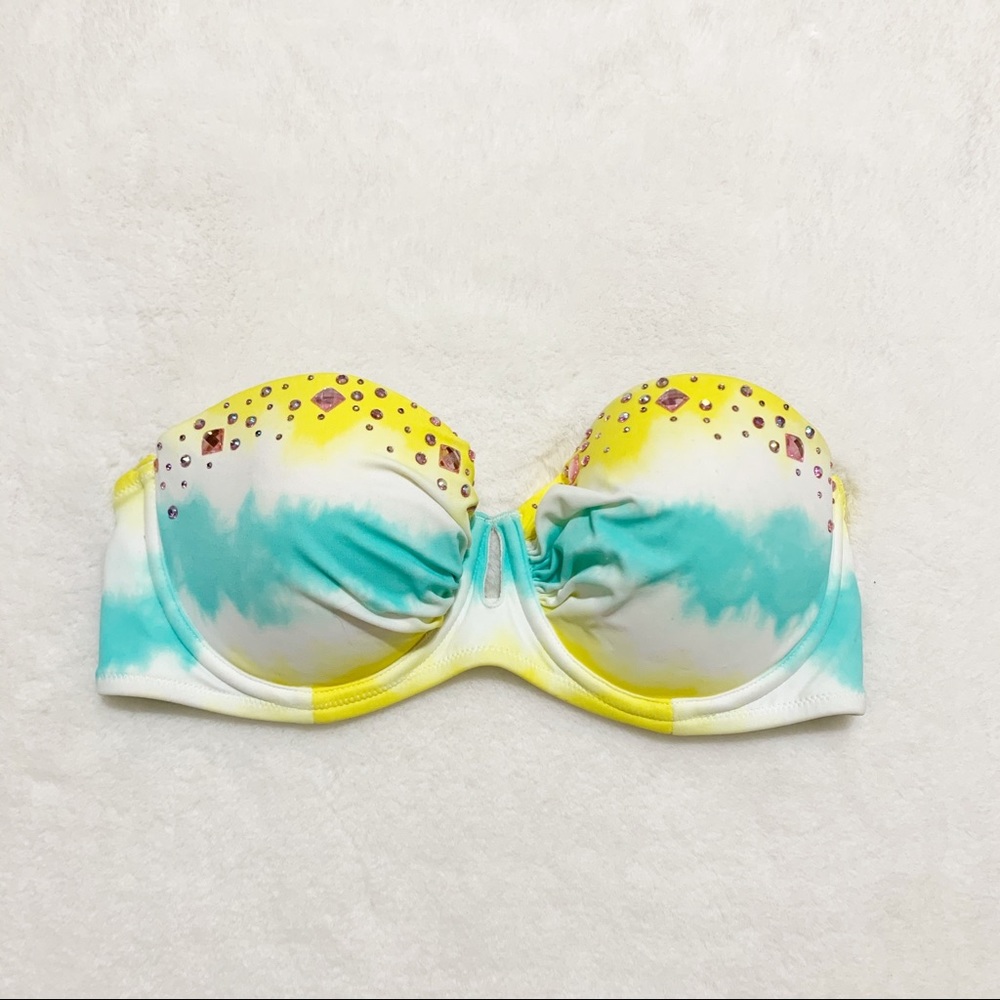 Victoria’s Secret Bikini Top